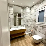 Limani Luxury Beachfront Lägenhet Sarandë