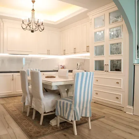 Apartamento Limani Luxury Beachfront *