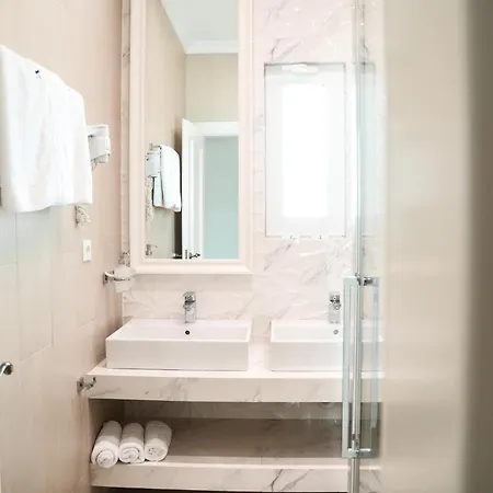 Apartamento Limani Luxury Beachfront *