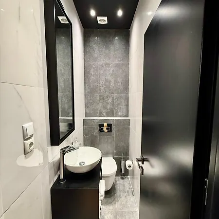 Limani Luxury Beachfront Apartment