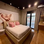 Limani Luxury Beachfront Διαμέρισμα *