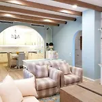 Limani Luxury Beachfront *