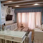 Διαμέρισμα Limani Luxury Beachfront *