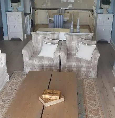 Limani Luxury Beachfront Apartment Sarande