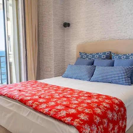 Apartment Limani Luxury Beachfront Sarande