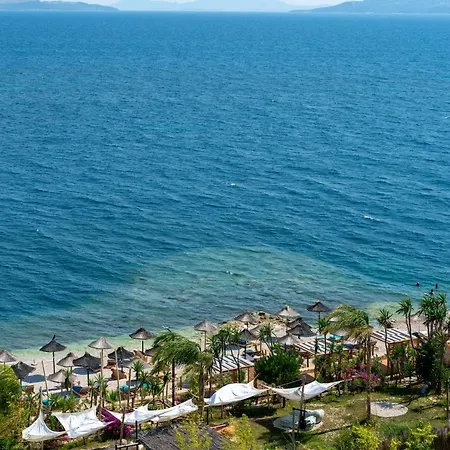 Limani Luxury Beachfront Sarandë