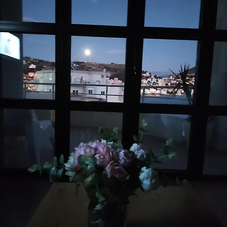 Limani Luxury Beachfront Apartment Sarande