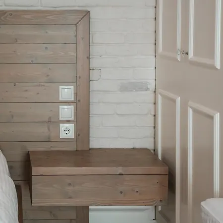 Limani Luxury Beachfront Apartment *