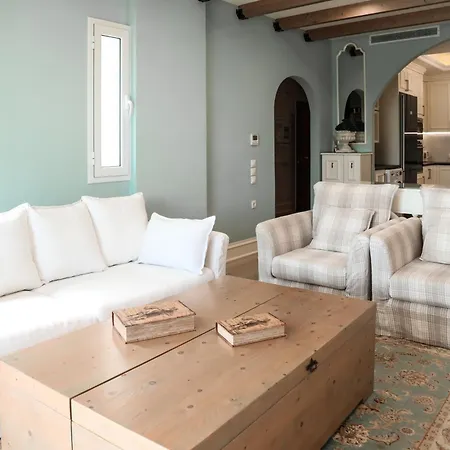 Limani Luxury Beachfront Apartment Sarande