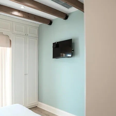 Apartment Limani Luxury Beachfront Sarande