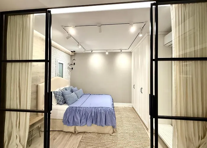 Limani Luxury Beachfront 公寓 *